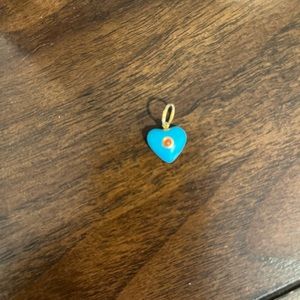 Stella vicina heart pendant
